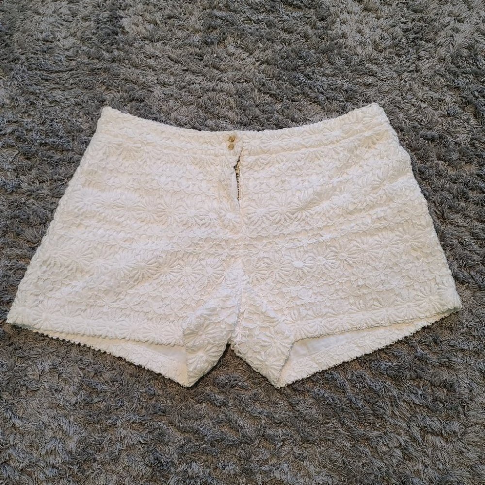 Zara white lace cotton shorts size M/28